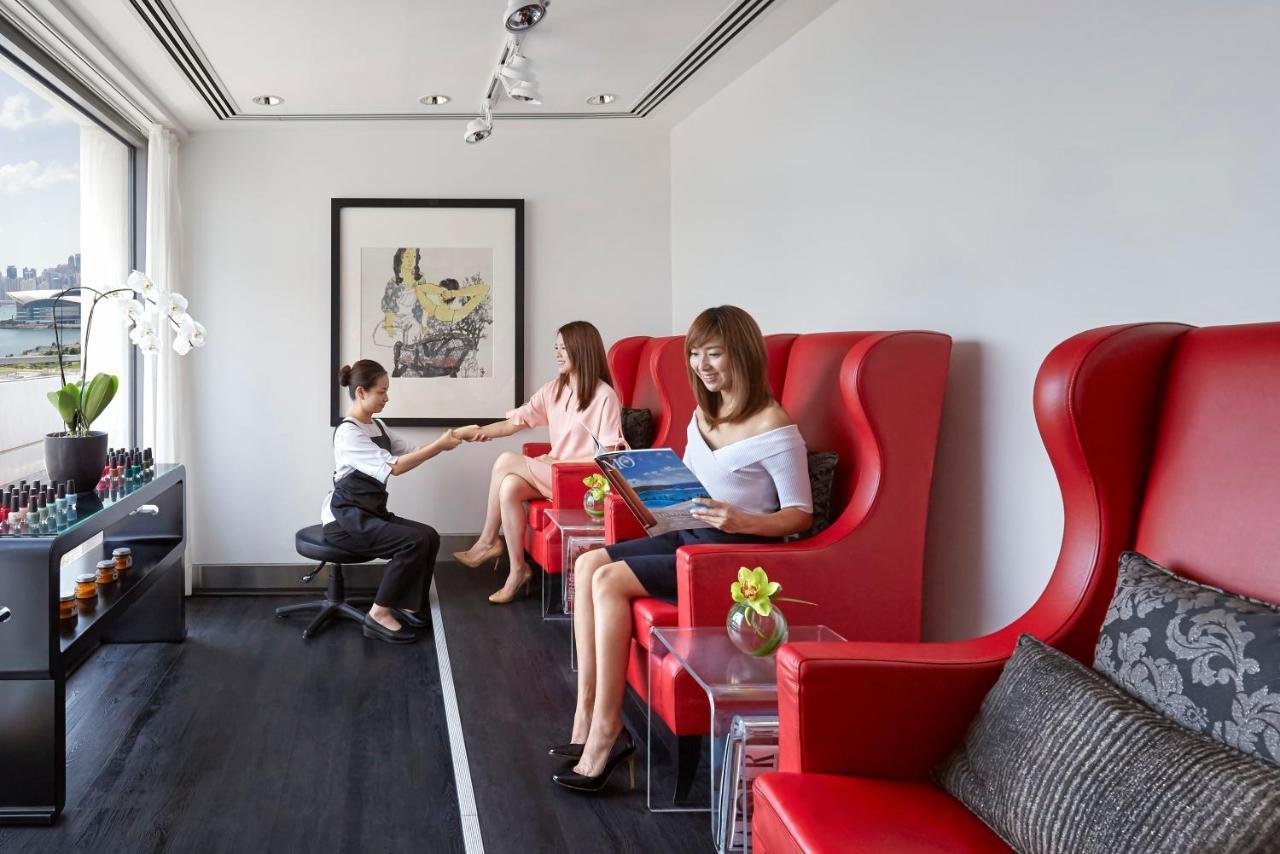 Mandarin Oriental, 香港